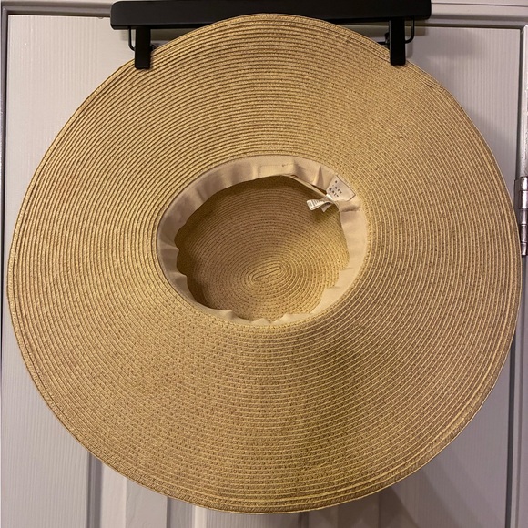 a new day Beige Wide-Brim Spring Summer Straw Hat Beading Detail Vacation Park. - Picture 8 of 8